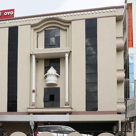 Collection O Poojith Residency Hotel Tirupati Ngoại thất bức ảnh
