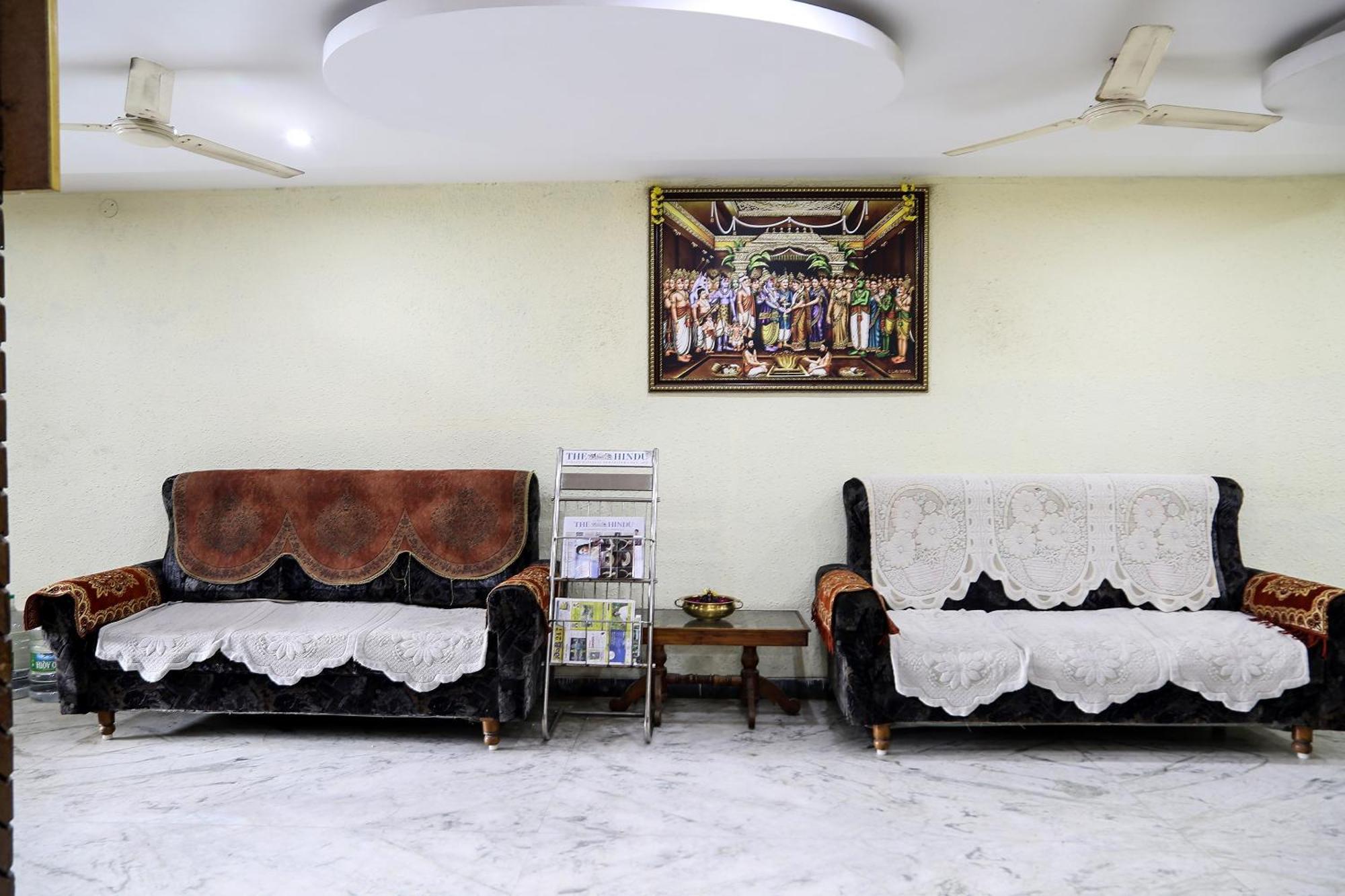 Collection O Poojith Residency Hotel Tirupati Ngoại thất bức ảnh